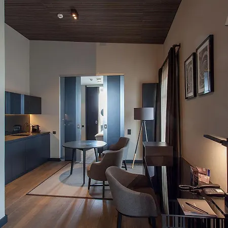 Penthouse Z Tarasem ポズナン